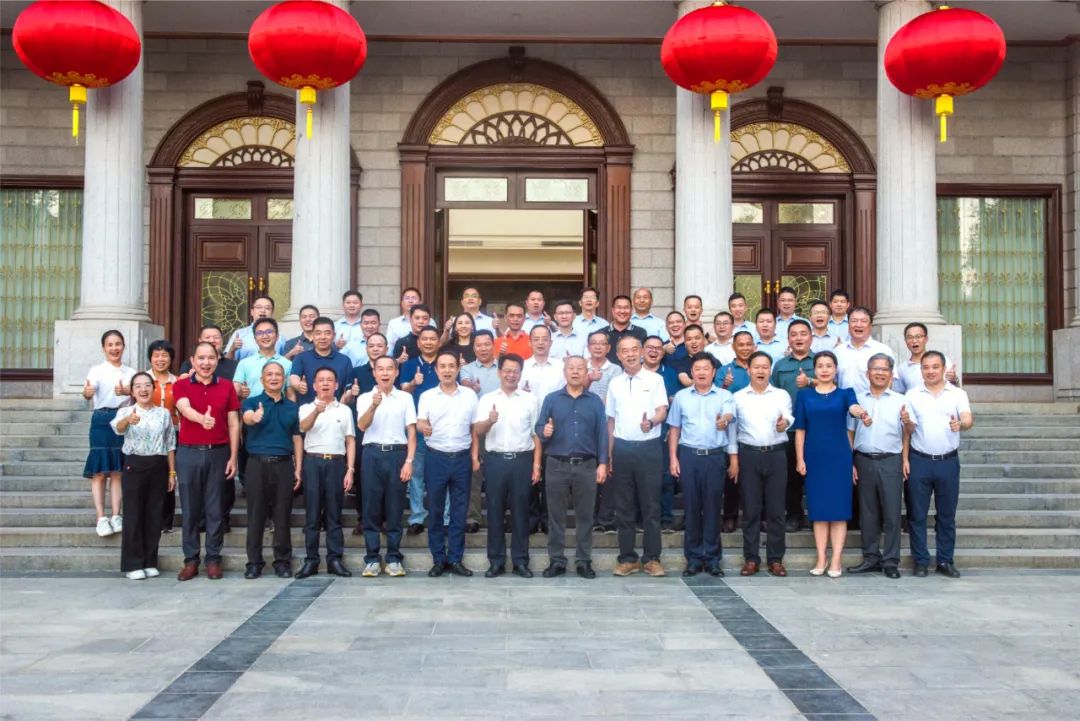 威華集團(tuán)助力“我的家鄉(xiāng)我建設(shè)”平遠(yuǎn)縣熱柘鎮(zhèn)鄉(xiāng)賢回鄉(xiāng)考察活動(dòng)順利舉行！